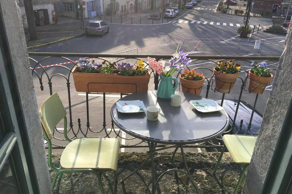Appartement De 75 M2 Dans Maison Familiale Saint-Antonin-Noble-Val Exteriör bild